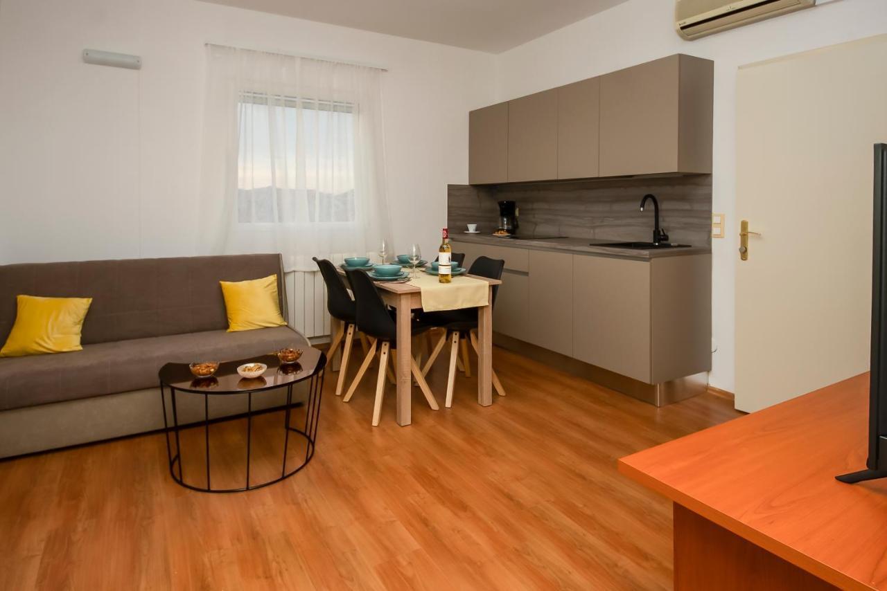 Apartments4You Водице Екстер'єр фото