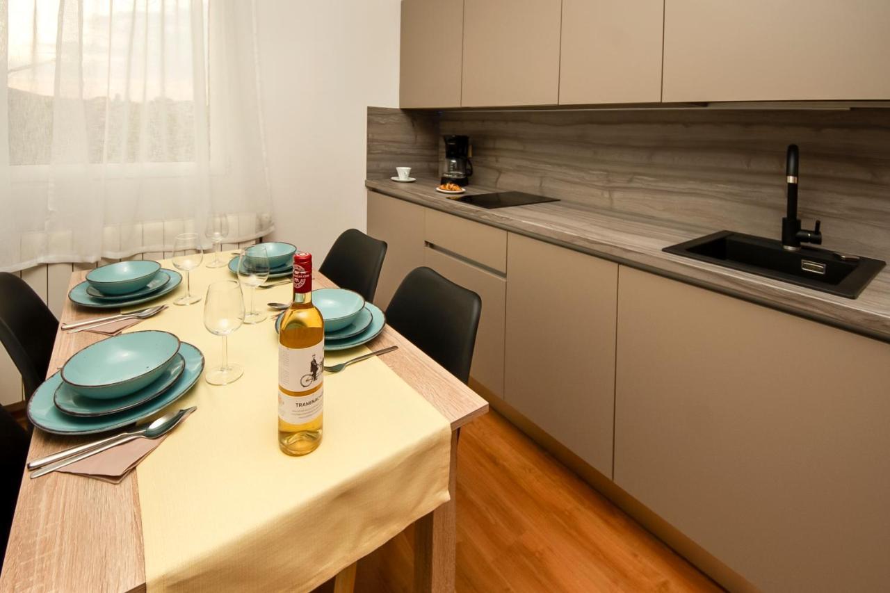 Apartments4You Водице Екстер'єр фото